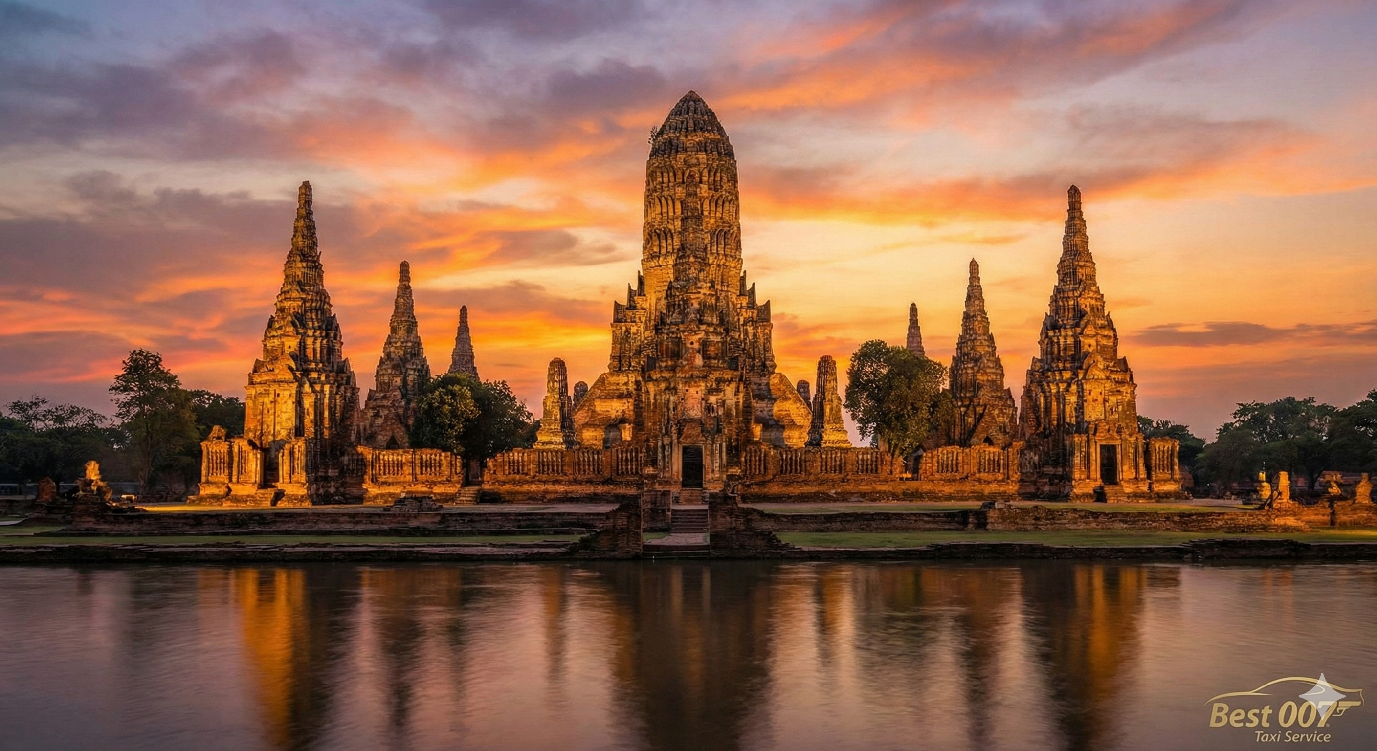 วัดไชยวัฒนาราม ยามเย็น แสงอาทิตย์ตก